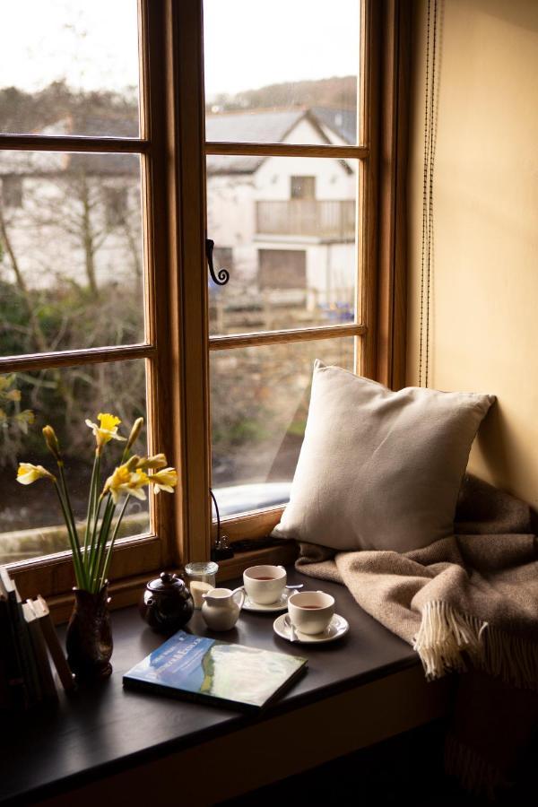 The Leaping Salmon Hotel Yelverton Exterior photo