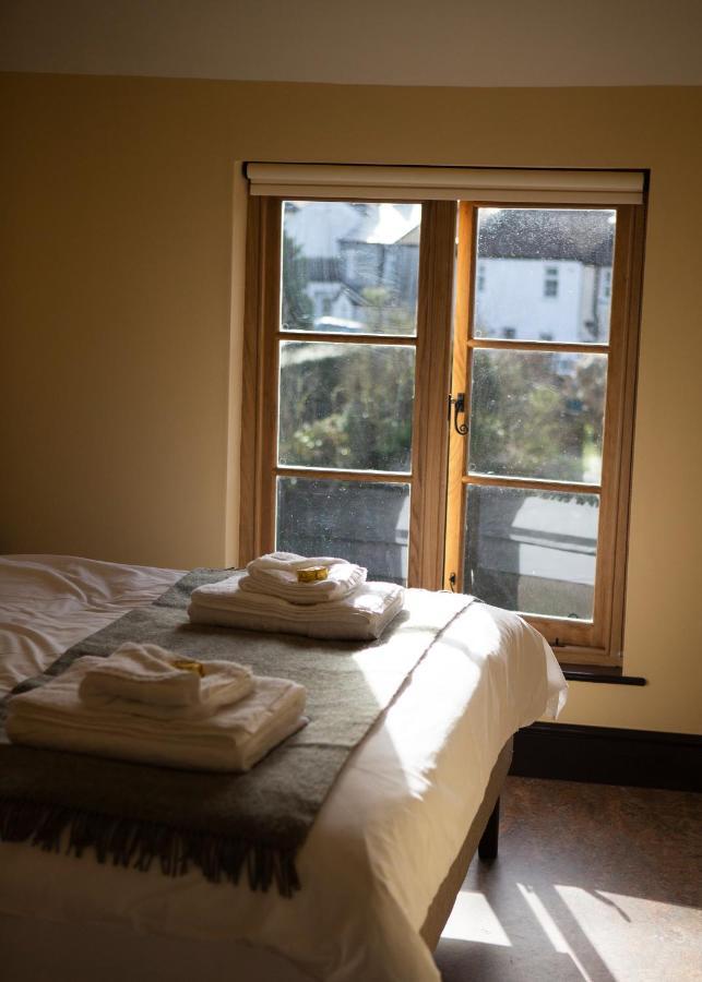 The Leaping Salmon Hotel Yelverton Exterior photo